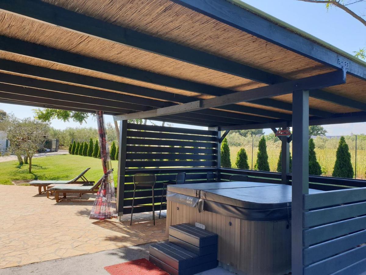 Beach House Ive With Jacuzzi, Pool, Playground And Bbq In An Olive Grove With A Beach, Pomer - Istria Exterior photo