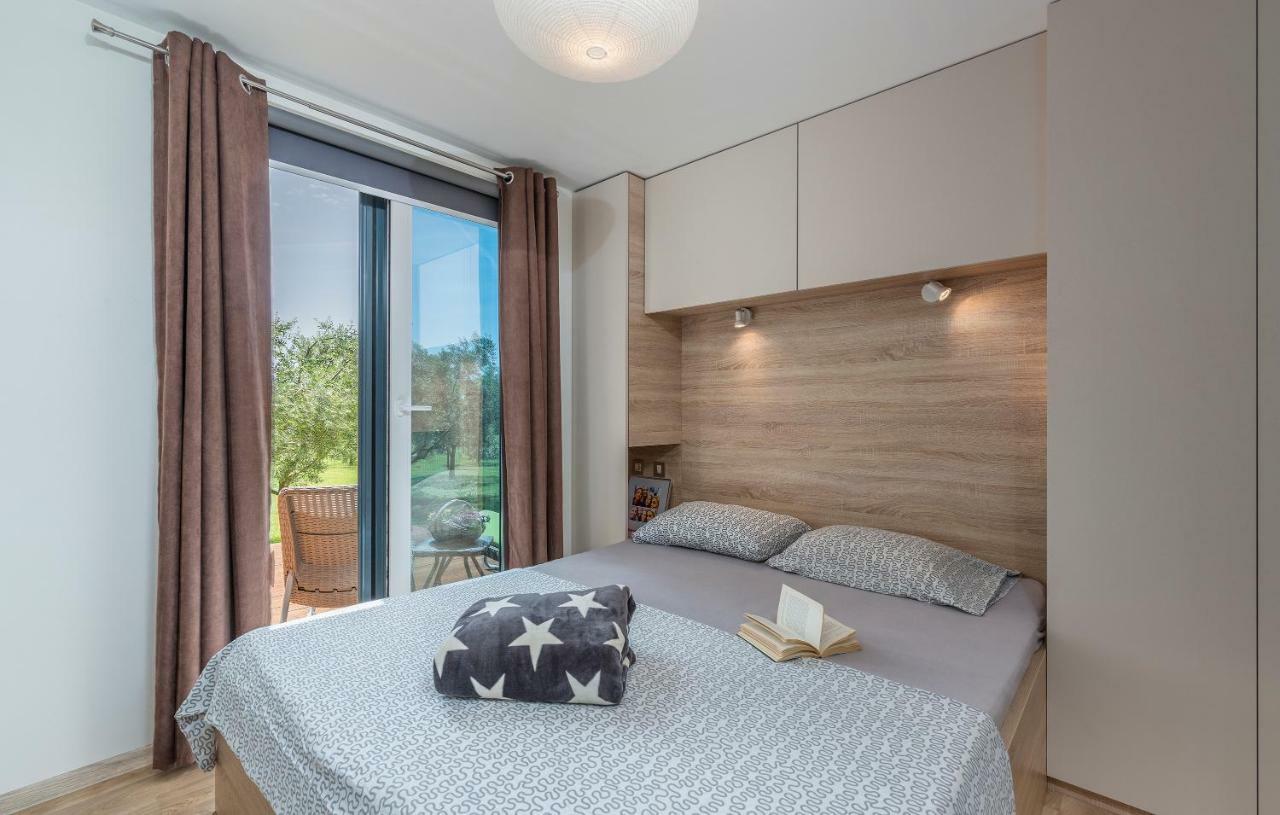 Beach House Ive With Jacuzzi, Pool, Playground And Bbq In An Olive Grove With A Beach, Pomer - Istria Exterior photo