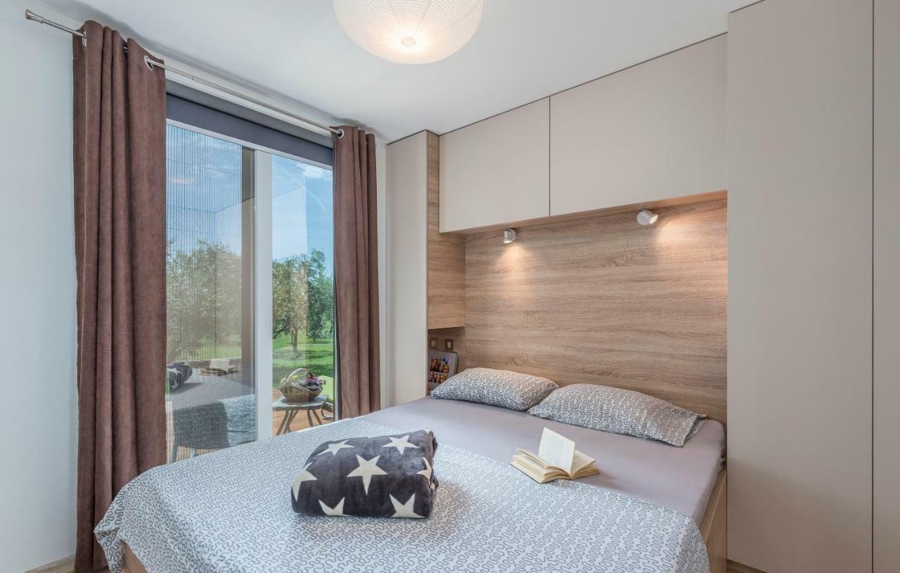 Beach House Ive With Jacuzzi, Pool, Playground And Bbq In An Olive Grove With A Beach, Pomer - Istria Exterior photo